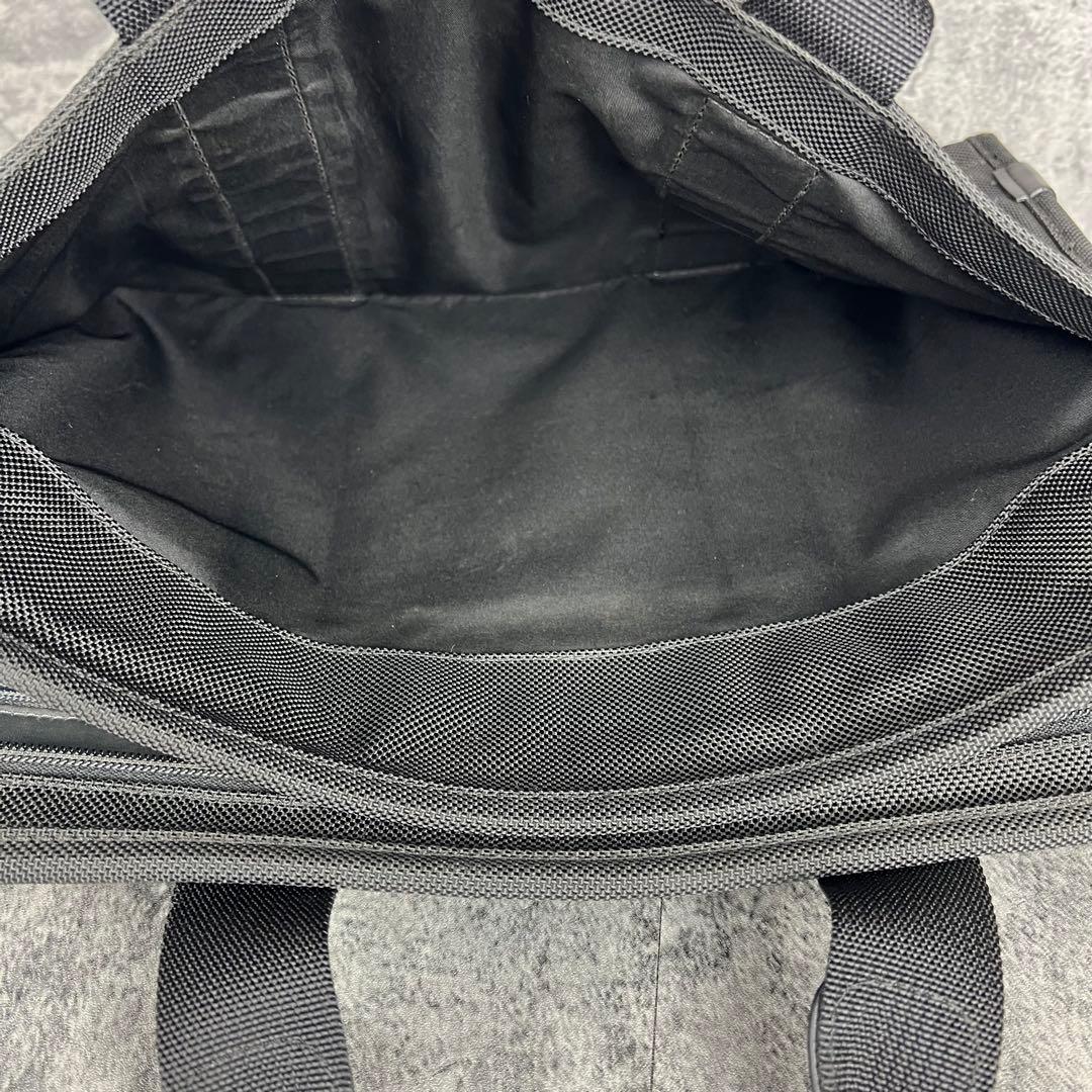 TUMI 2way ビジネスバッグ PC収納可 多ポケット 黒