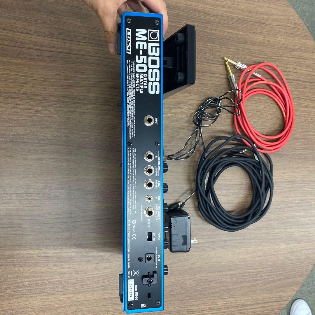 BOSS マルチエフェクター　ME-50 （ケーブル付き）