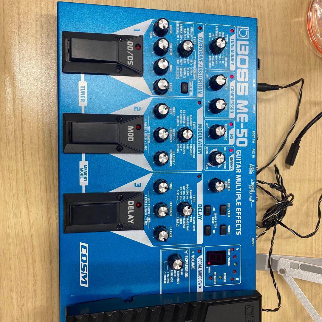 BOSS マルチエフェクター　ME-50 （ケーブル付き）