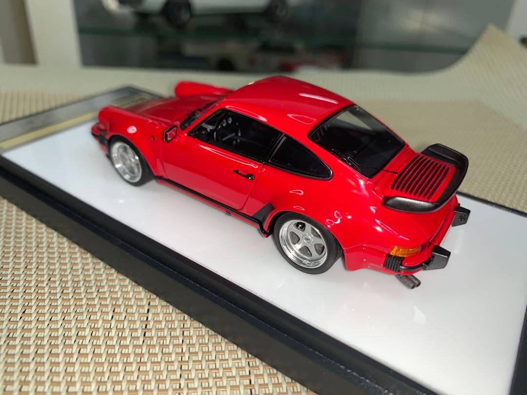 メイクアップ 1/43 ポルシェ911(930)ターボ