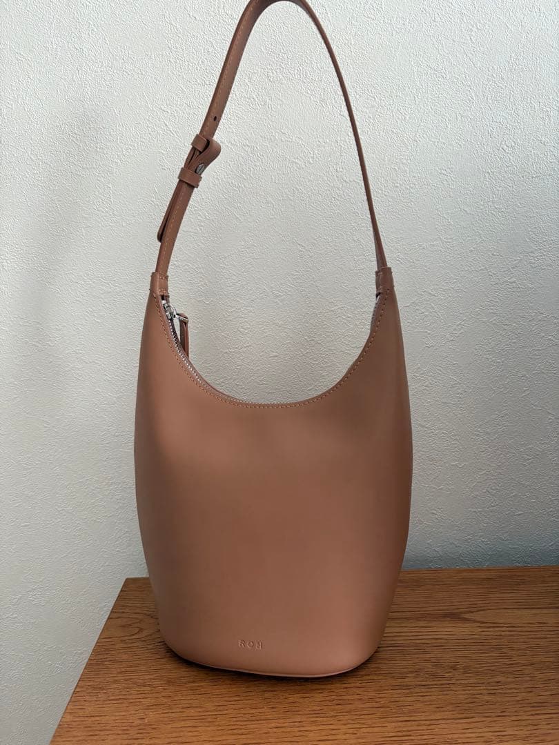 バッグ ROH SEOUL Medium Around hobo bag