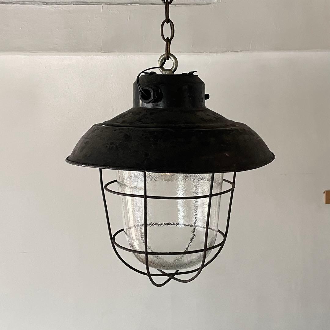 【依頼により値下げ中】ビンテージ インダストリアル ペンダントランプ