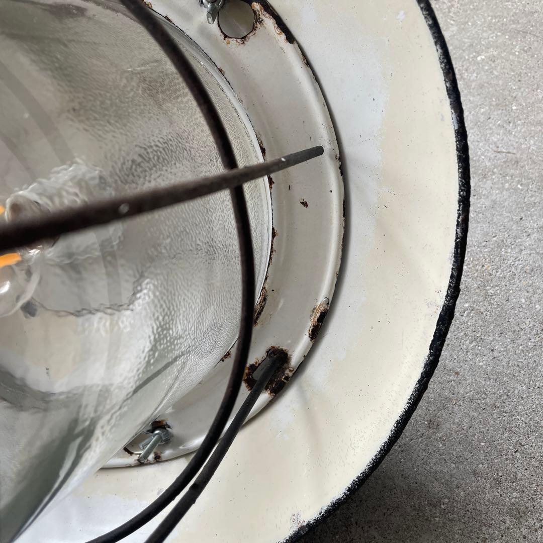 【依頼により値下げ中】ビンテージ インダストリアル ペンダントランプ