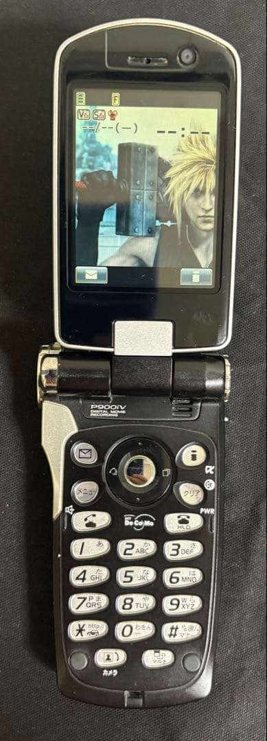 NTT DoCoMo P900iV 携帯電話 クラウドブラック FF7 AC