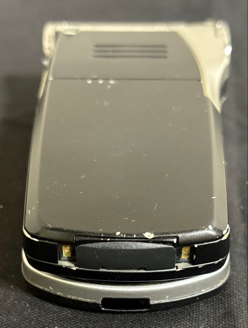 NTT DoCoMo P900iV 携帯電話 クラウドブラック FF7 AC