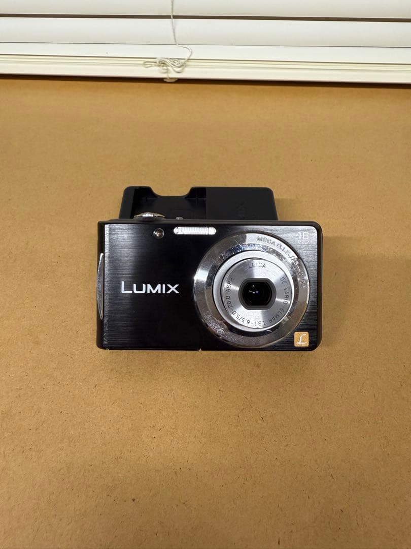 パナソニックLUMIX DMC-FH5コンパクトデジタルカメラ 16メガ 動画