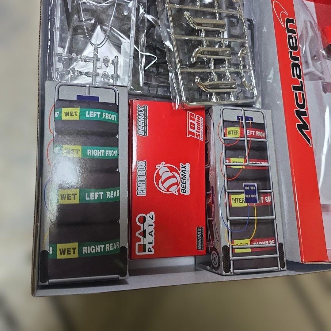 McLaren MP4/4 1988年モデル プラモデル