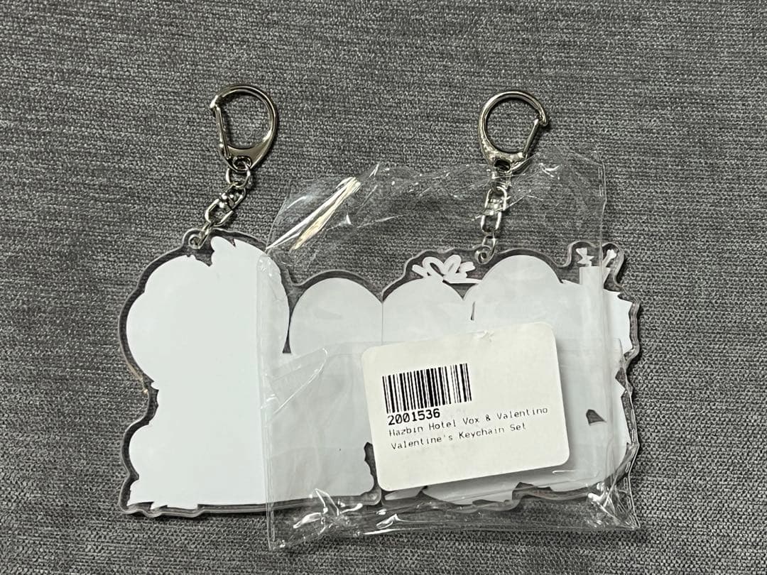 1/15まで　ハズビンホテル ヴォックス ヴァレンティノ アクリルキーホルダー