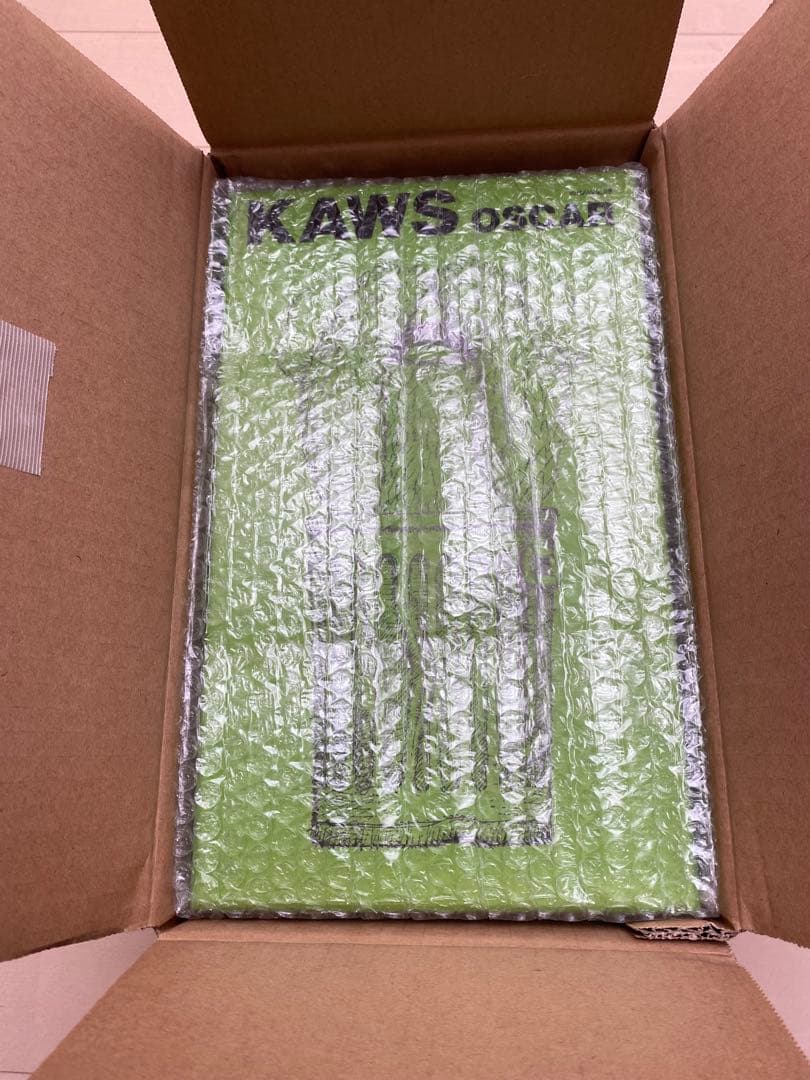 【正規品 未開封】KAWS カウズ×セサミストリート フィギュア オスカー