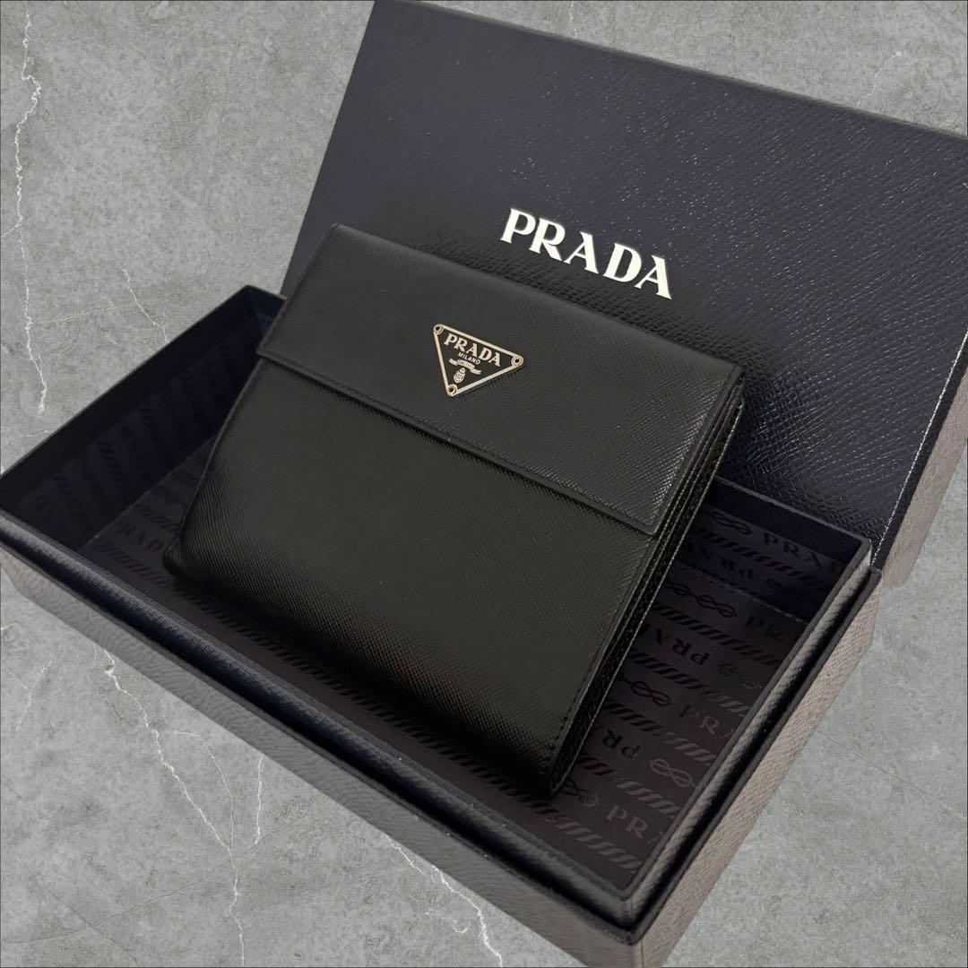 超極美品✨ PRADA プラダ 三つ折り財布 サフィアーノ ブラック 三角ロゴ