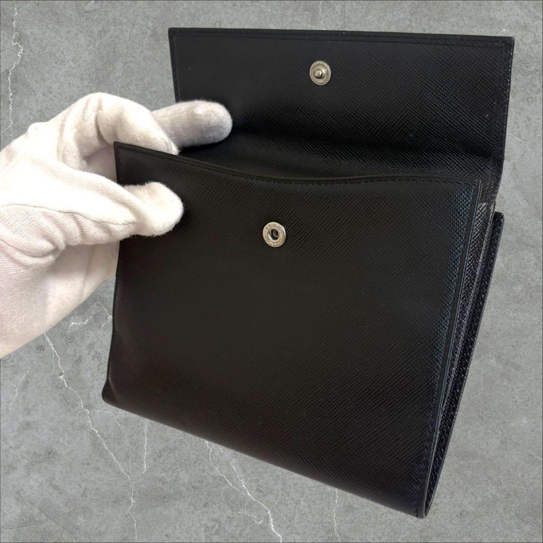 超極美品✨ PRADA プラダ 三つ折り財布 サフィアーノ ブラック 三角ロゴ