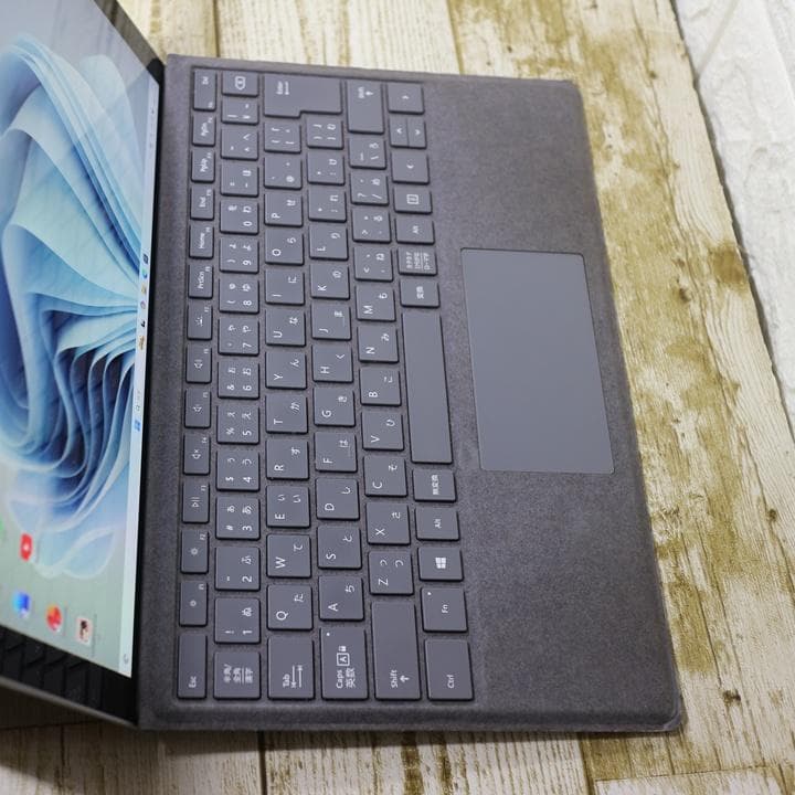 サムsurface pro7+ SSD256GB i5 タッチパネル