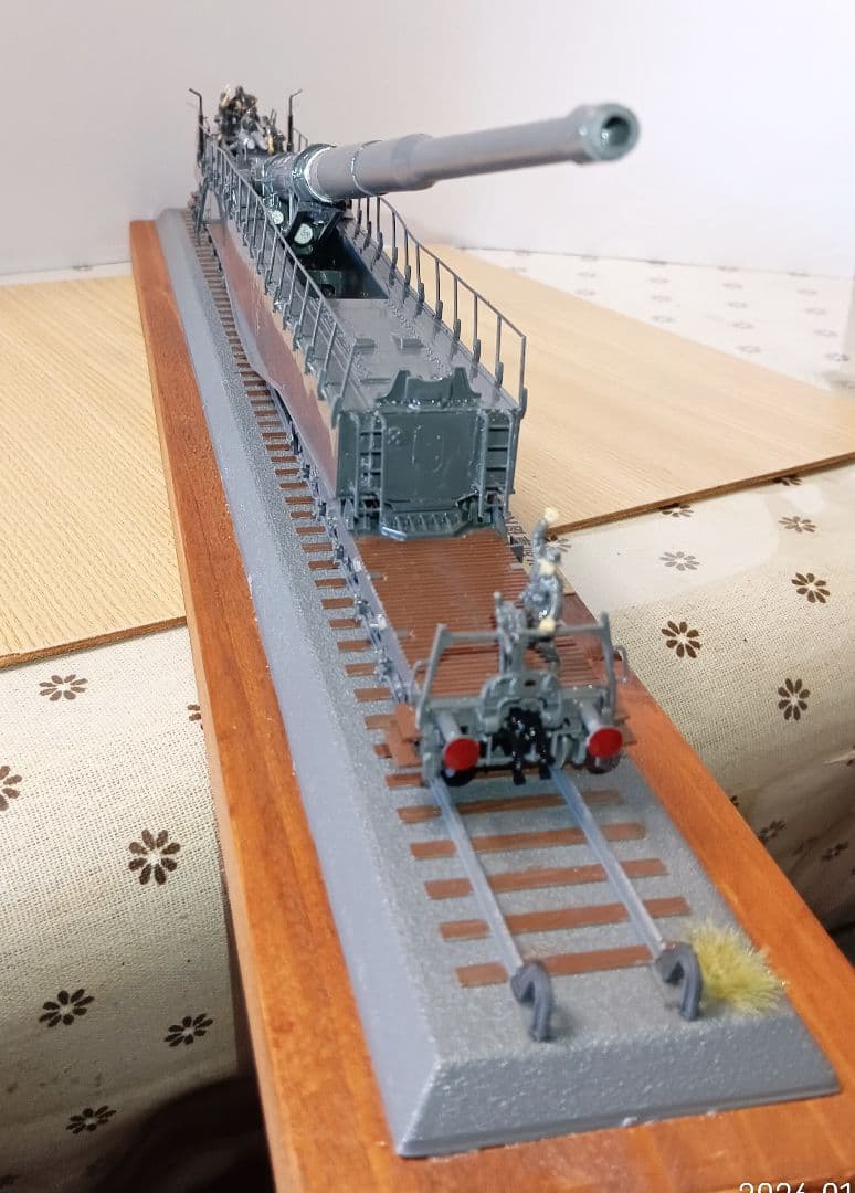 ドイツ列車砲 K5(E)レオポルド　展示台付き①