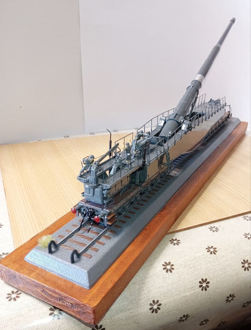 ドイツ列車砲 K5(E)レオポルド　展示台付き①