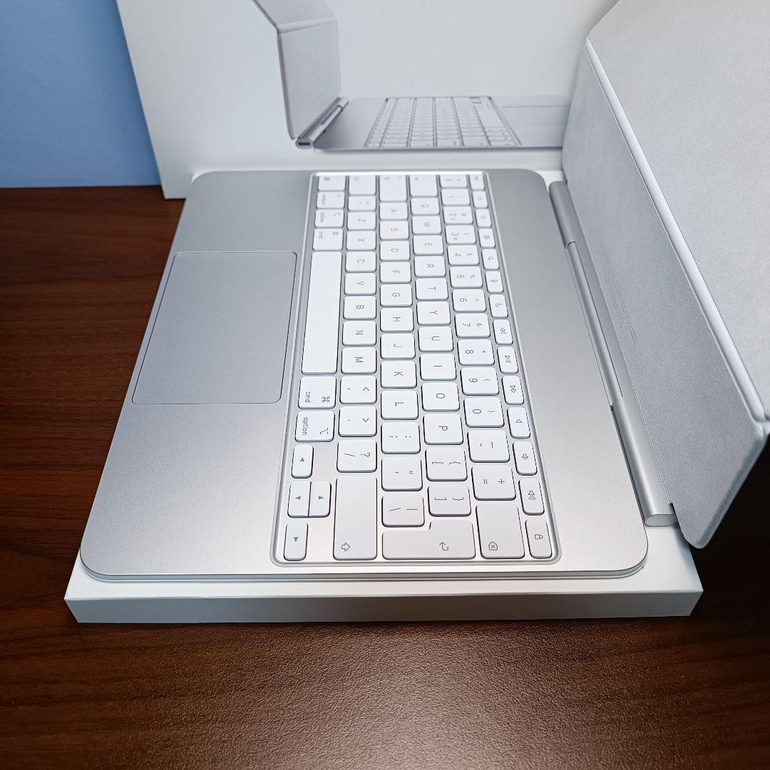 (美品) iPad Magic Keyboard Pro 13インチ A2974