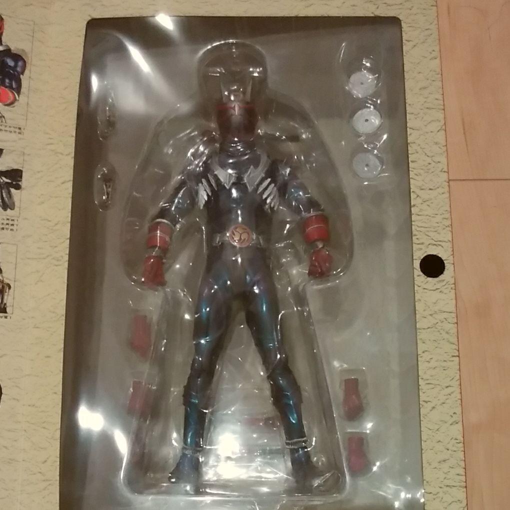 仮面ライダー響　フィギュア