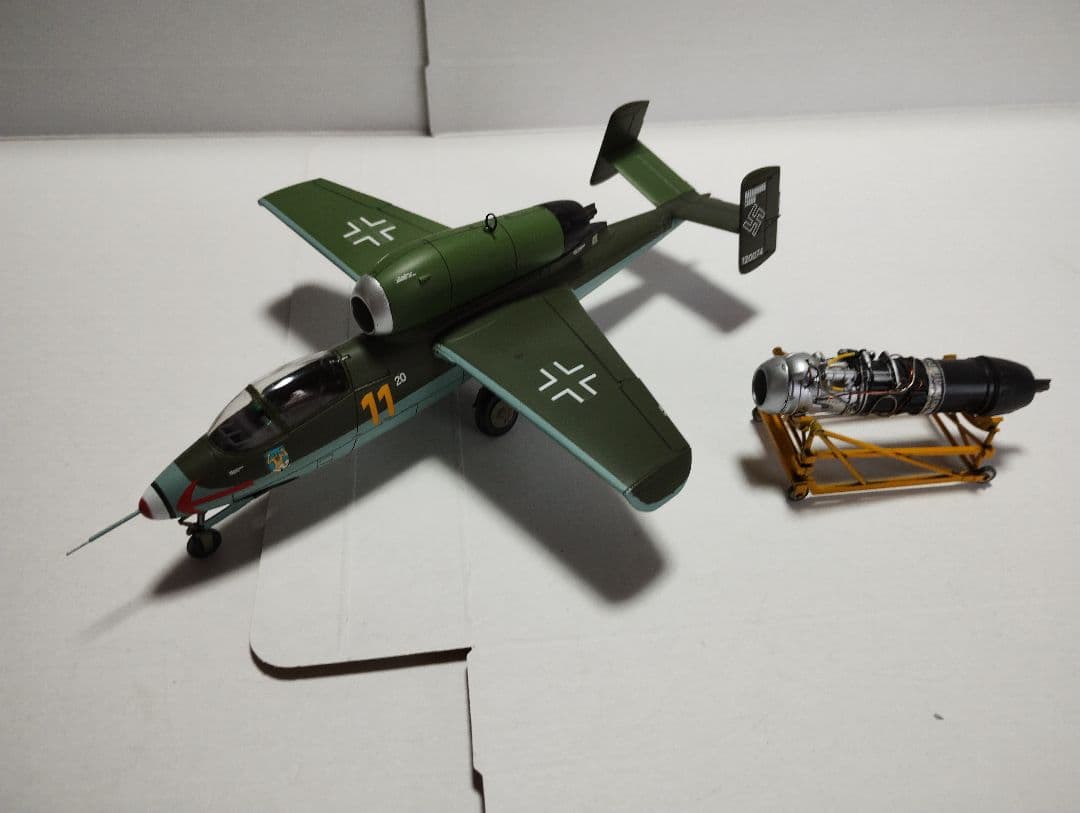 プラモデル完成機　1/48　ハインケルHe162a-2サラマンダー