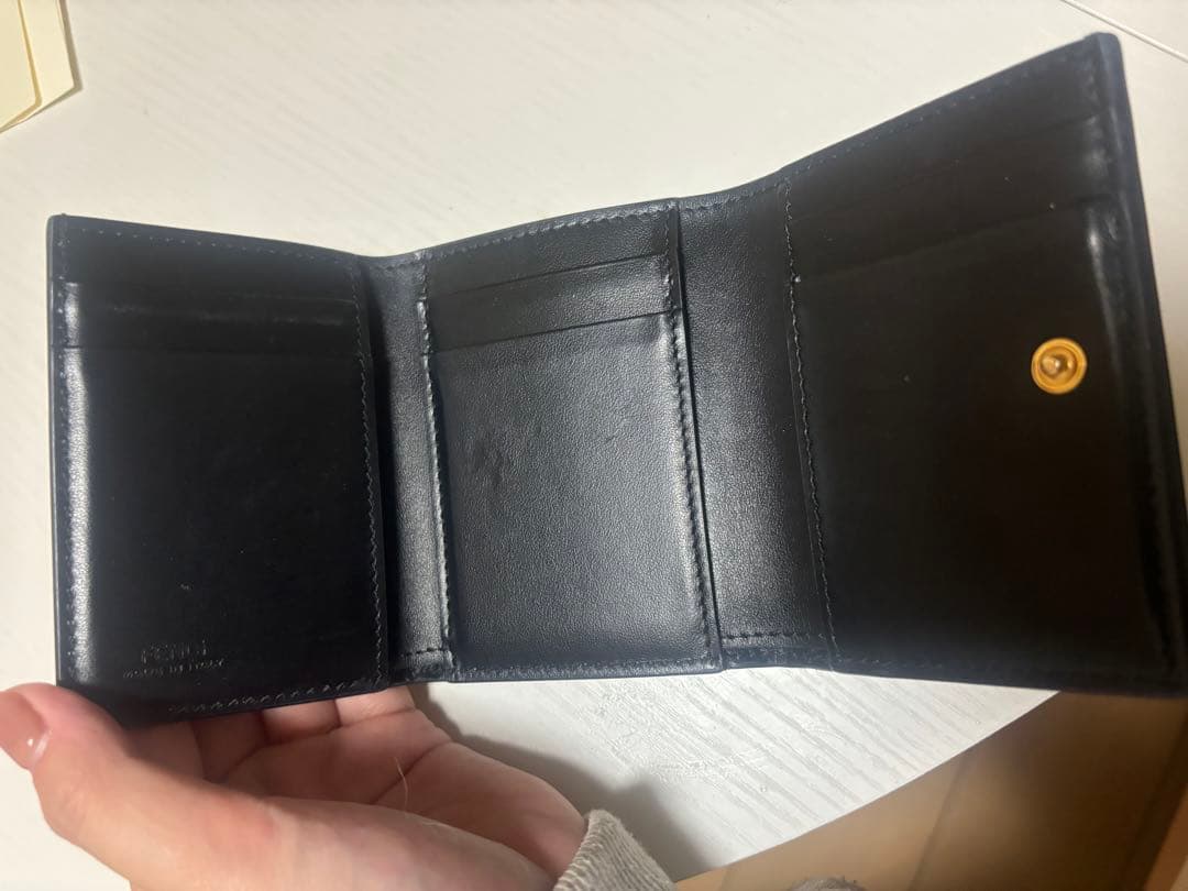 【国内正規品】FENDI ブラックレザー ミニ財布