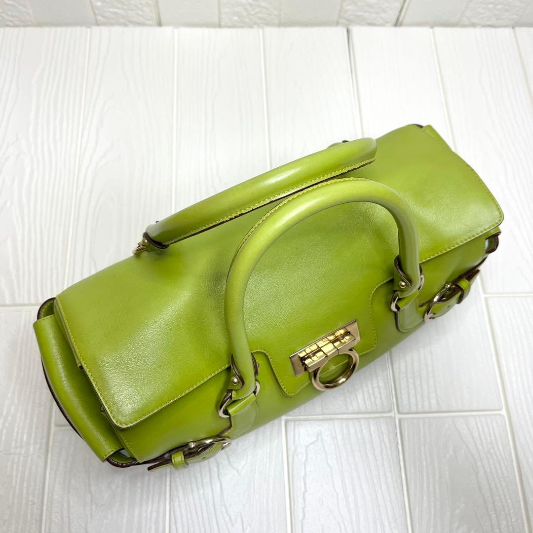 【入手困難】✨上美品✨☘️フェラガモ☘️✨ハンドバッグ✨ガンチーニ✨グリーン✨