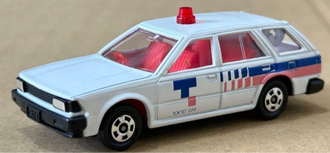 トミカ ニッサン ブルーバードワゴン 東京ガス