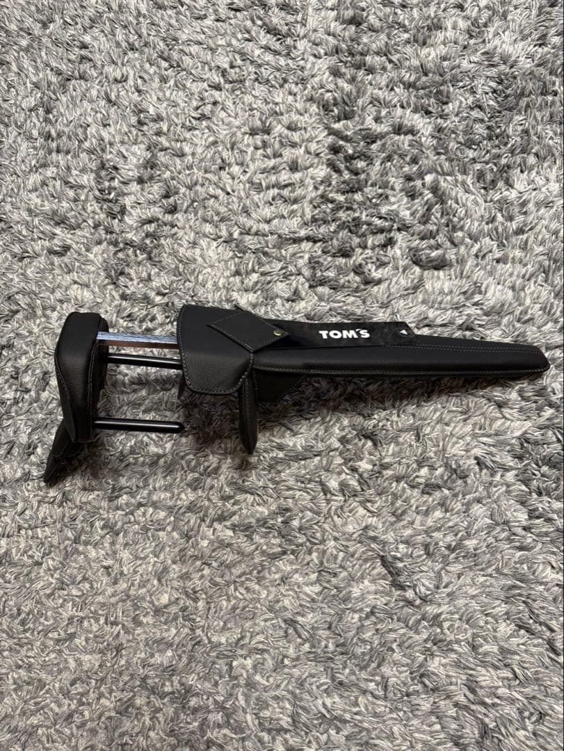 TOM’Sステアリングロック