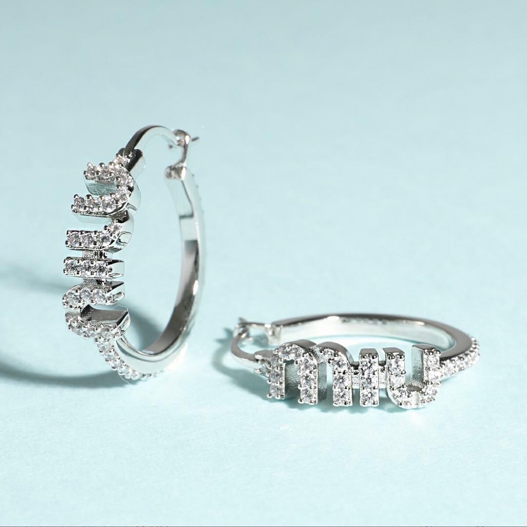 MIUMIUミュウミュウ ピアス 5IO058 2DNC ロゴ入り