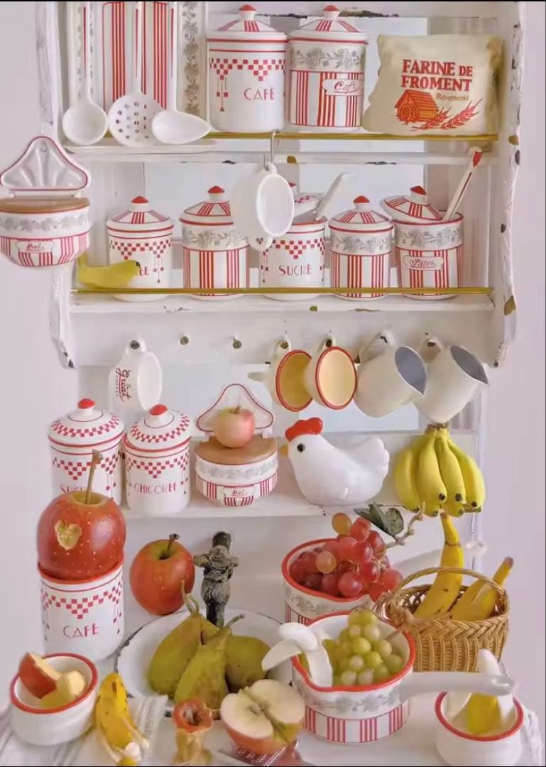 ミニチュア　キッチン雑貨　レッドストライプ　西洋雑貨　ドールハウス 1/6