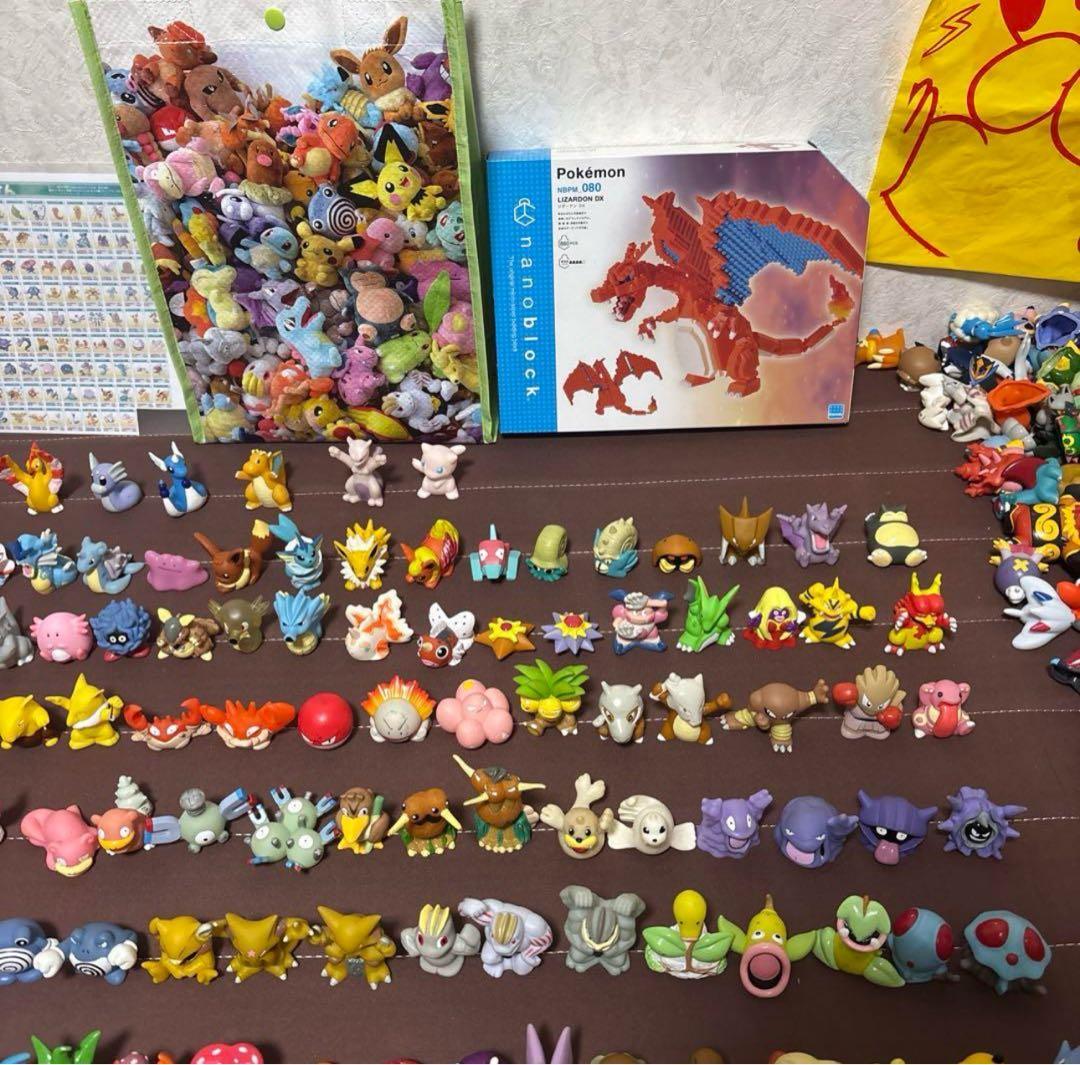 約1030匹　ポケモンキッズ　クリア　モンコレ　指人形　フィギュア　カントー