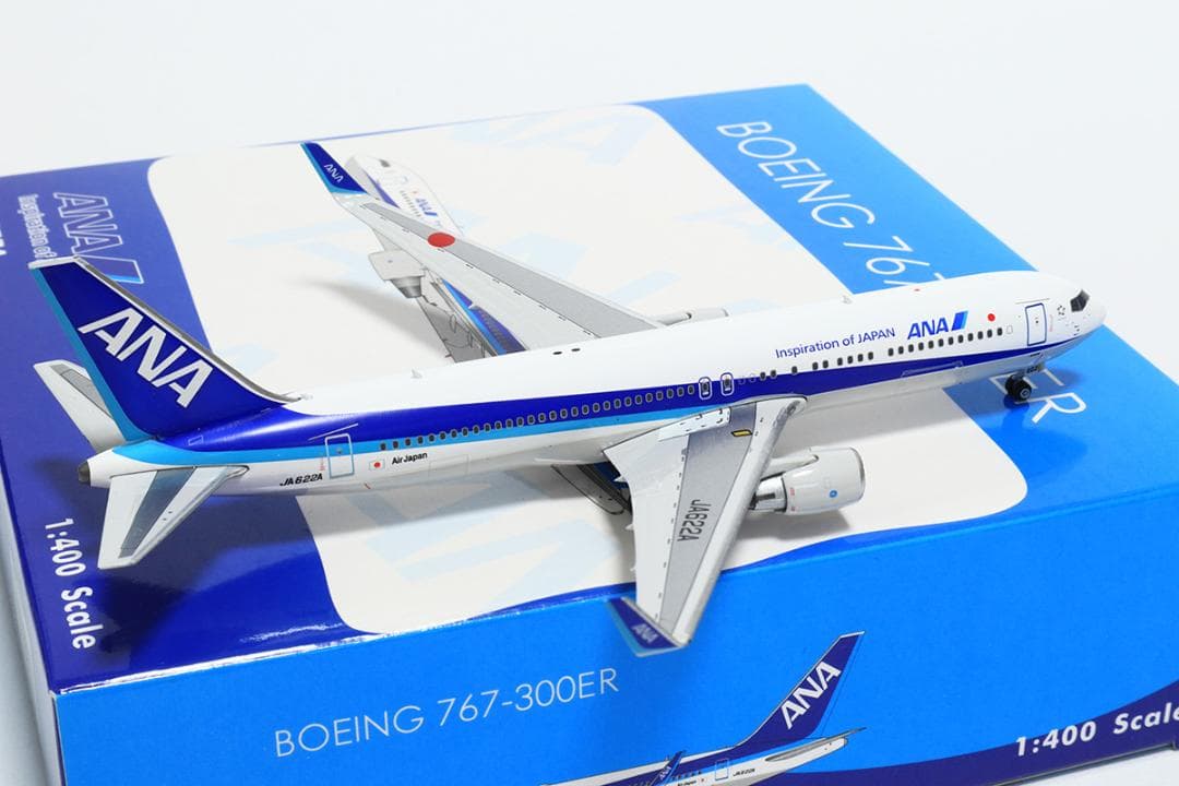 航空機・ヘリコプター Phoenix 1/400 ANA B767-300ER JA622A