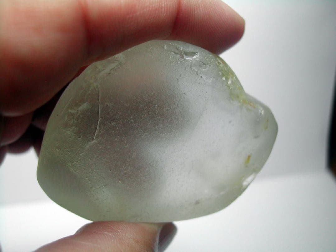 【特注品】国産トパーズ　勾玉