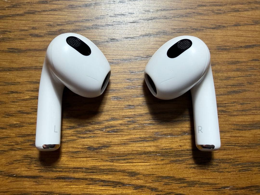 【純正品】AirPods3 本体 MagSafe充電ケース 充電ケーブル 箱