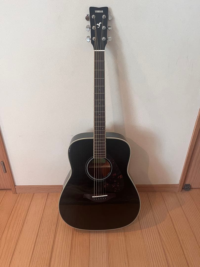 【美品】アコースティックギター YAMAHA FG820ブラック スターター付き