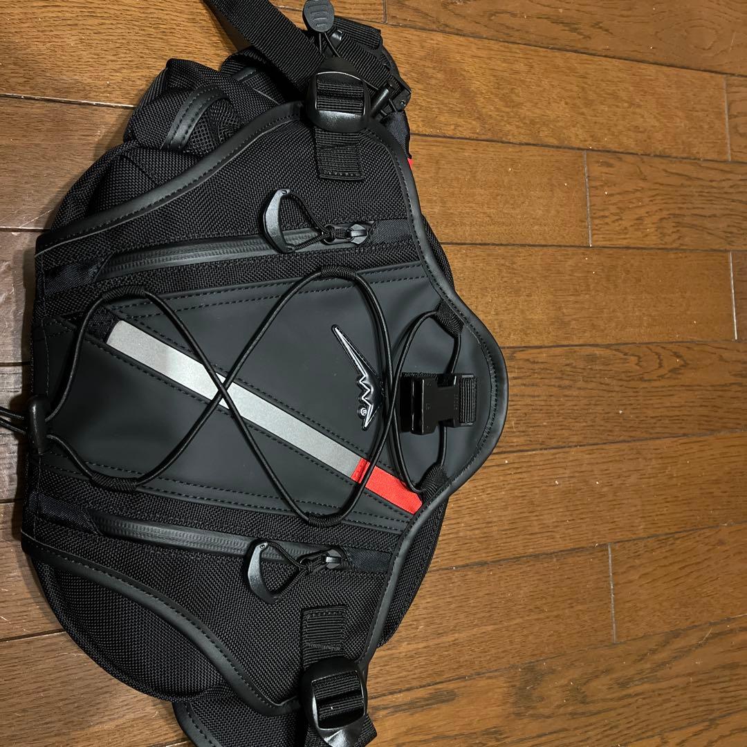 美品KUSHITANI クシタニ ヒップバッグ