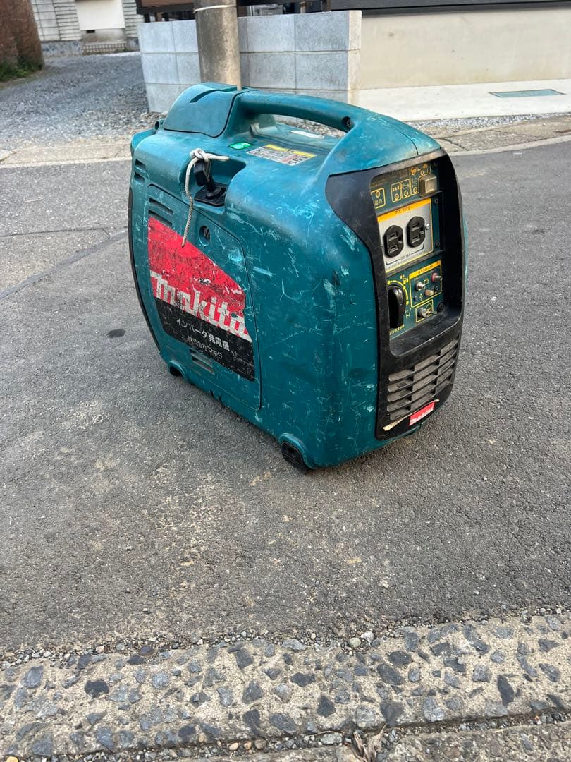 ジャンク品マキタ　発電機　G１４０ＩＳ