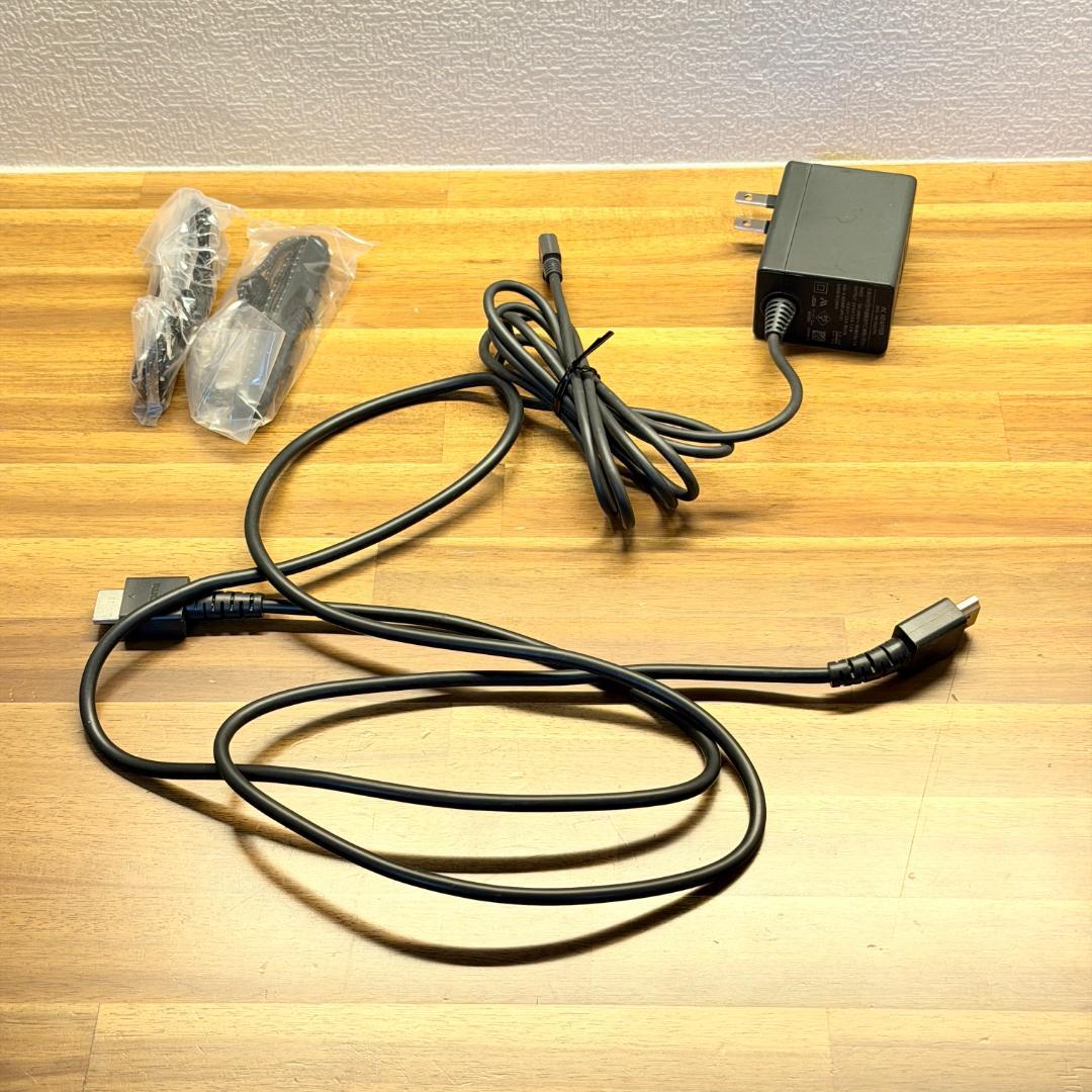 Nintendo Switch本体 有機ELモデル ホワイト ＋ ジョイコン