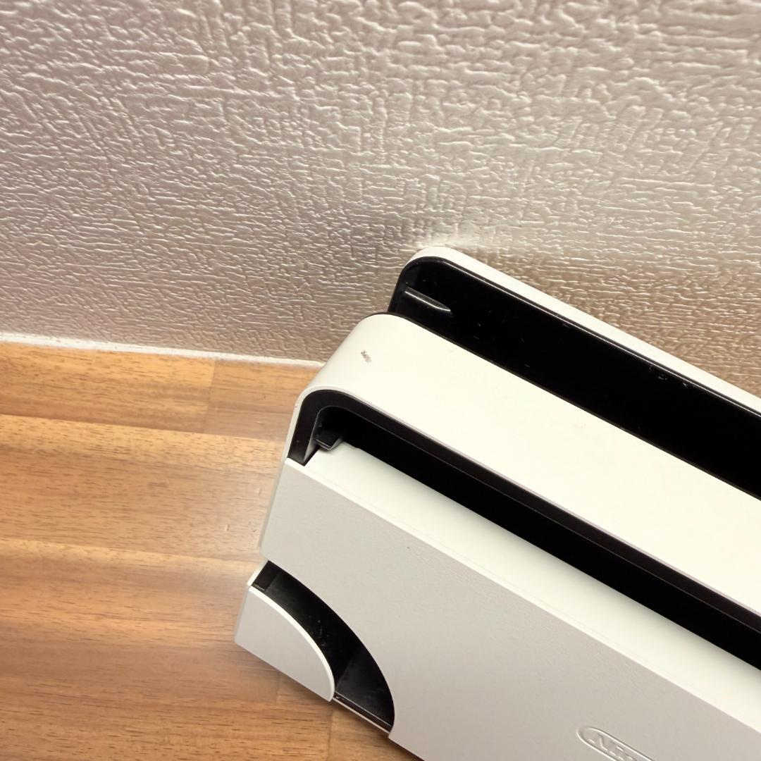 Nintendo Switch本体 有機ELモデル ホワイト ＋ ジョイコン