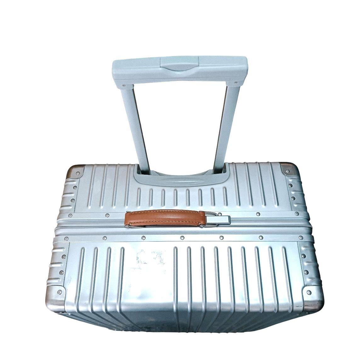 innovatorイノベーター　アルミスーツケース 70L