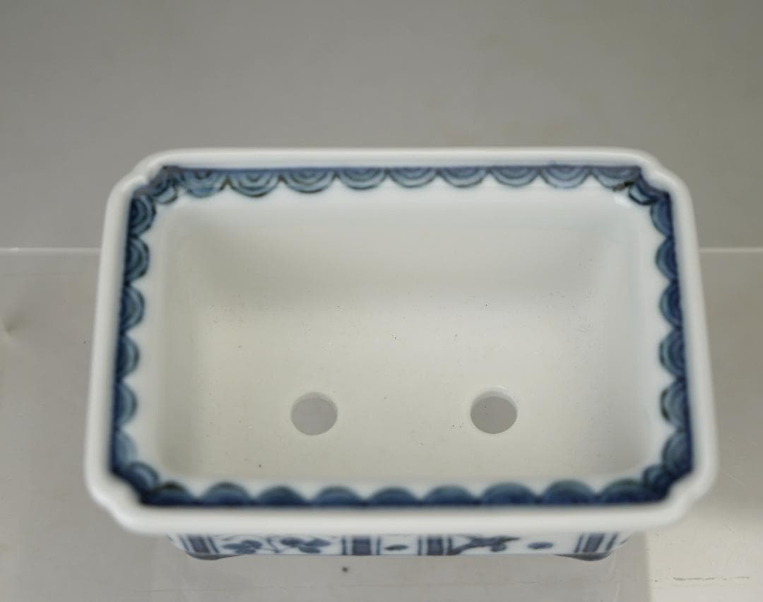 未使用！盆栽鉢 伊万定右衛門　 染付呉須花鳥図絵鉢　外縁隅入段足長方鉢 共箱布有