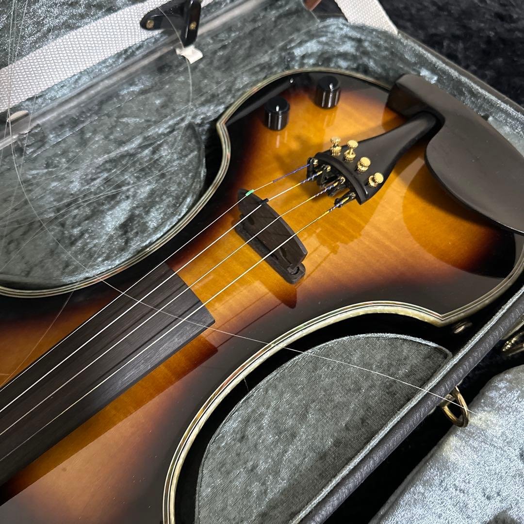 レア Fender FV-3 エレキバイオリン 専用ケース等 付属品多数 弦楽器