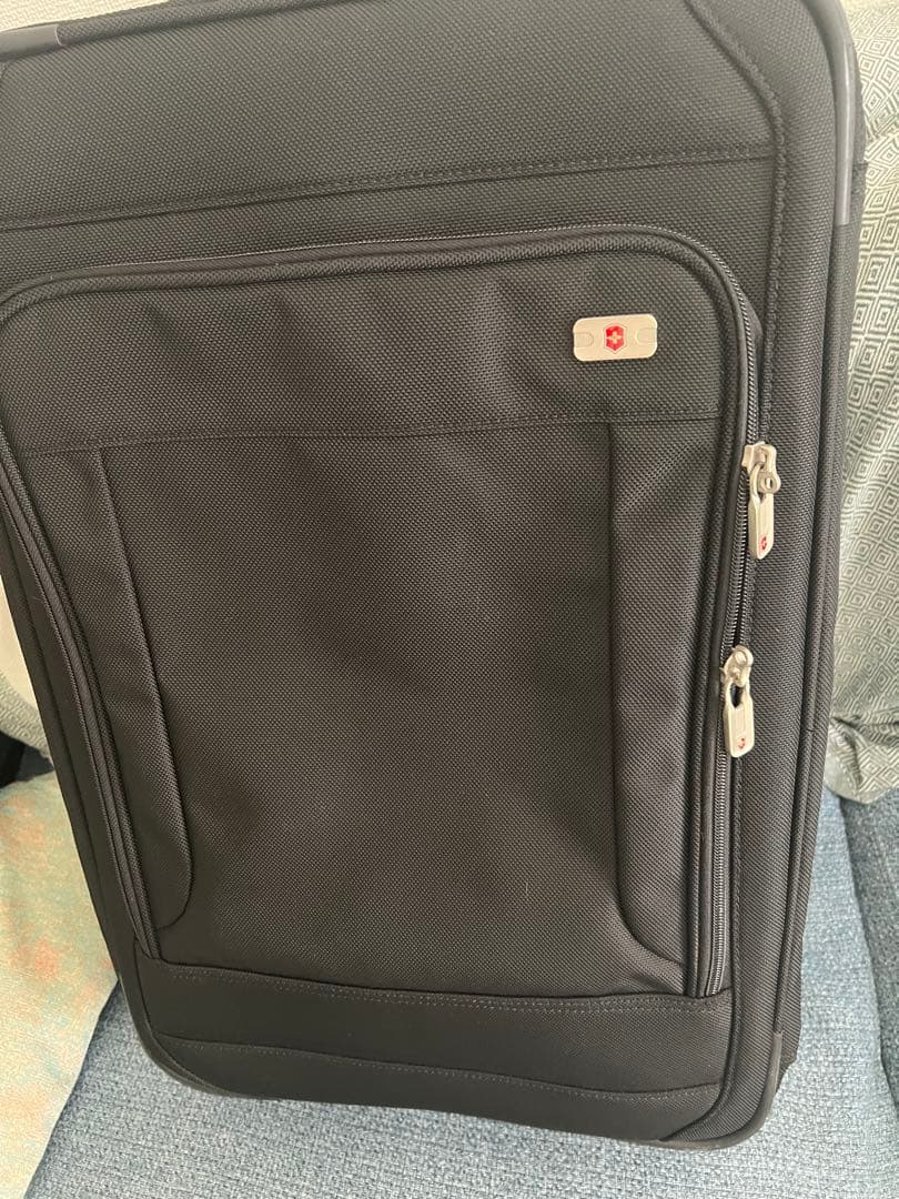 ヴィクトリノックス製スーツケース - 清潔で丁寧に使用された高品質モデル