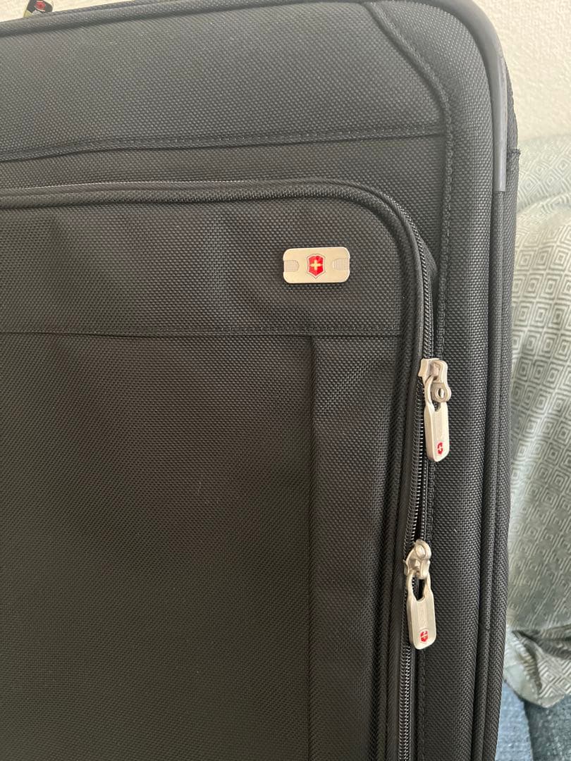 ヴィクトリノックス製スーツケース - 清潔で丁寧に使用された高品質モデル