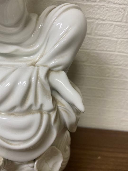 白磁観音