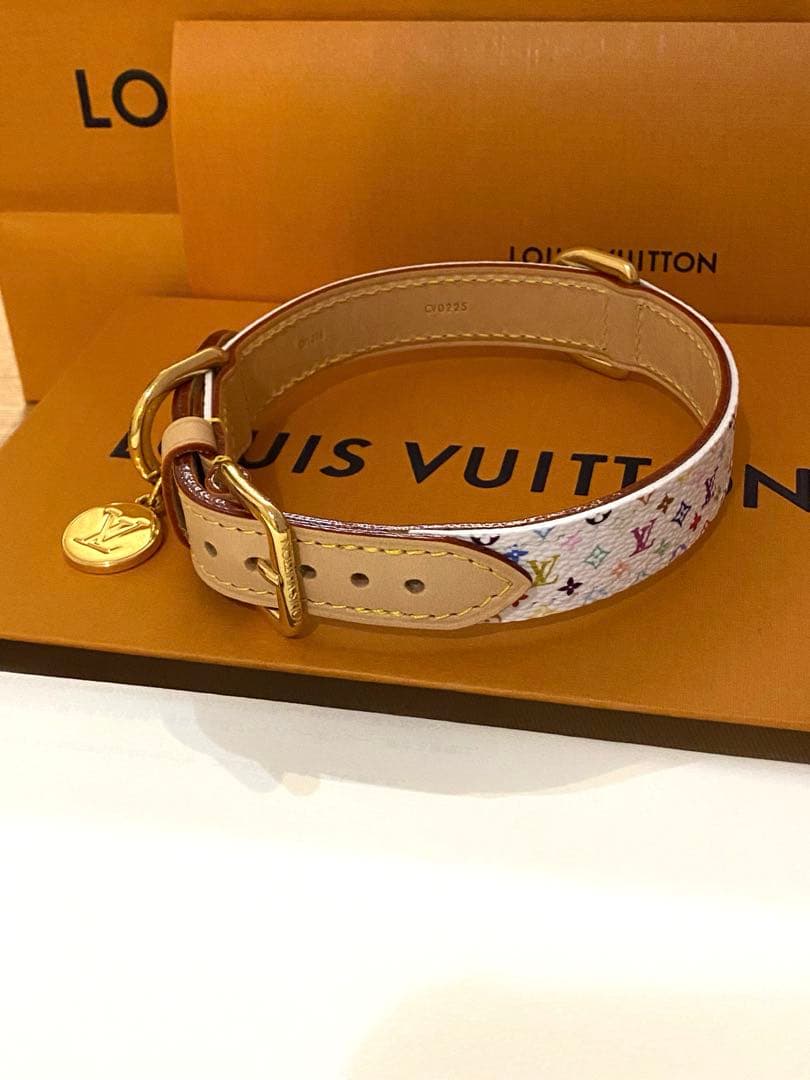 LOUIS VUITTON × MURAKAMI レザー犬用首輪