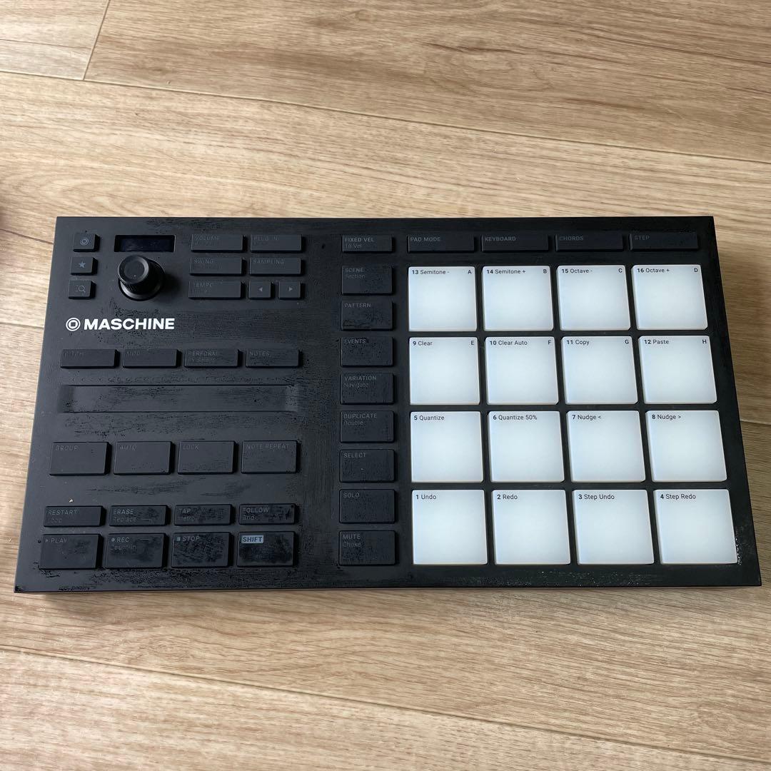 MASCHINE MIDIコントローラー ブラック