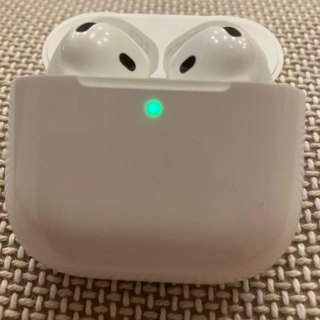 Apple AirPods4本体・充電ケース付き(ノイズキャンセリングなし)