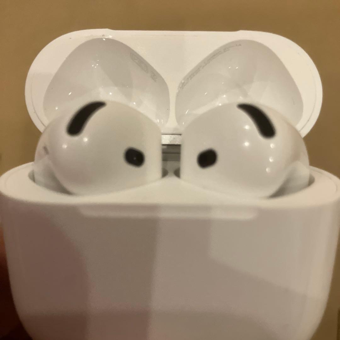 Apple AirPods4本体・充電ケース付き(ノイズキャンセリングなし)