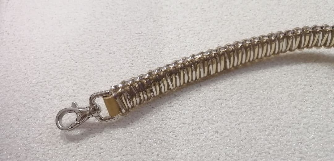 美品アンテプリマ　ゴールド パーティーバッグ