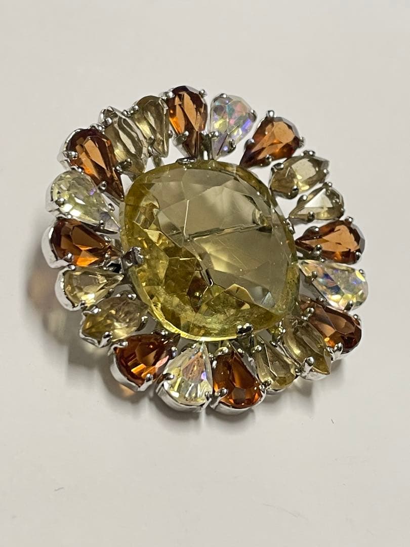 Christian Dior ディオール　ブローチ　❤︎