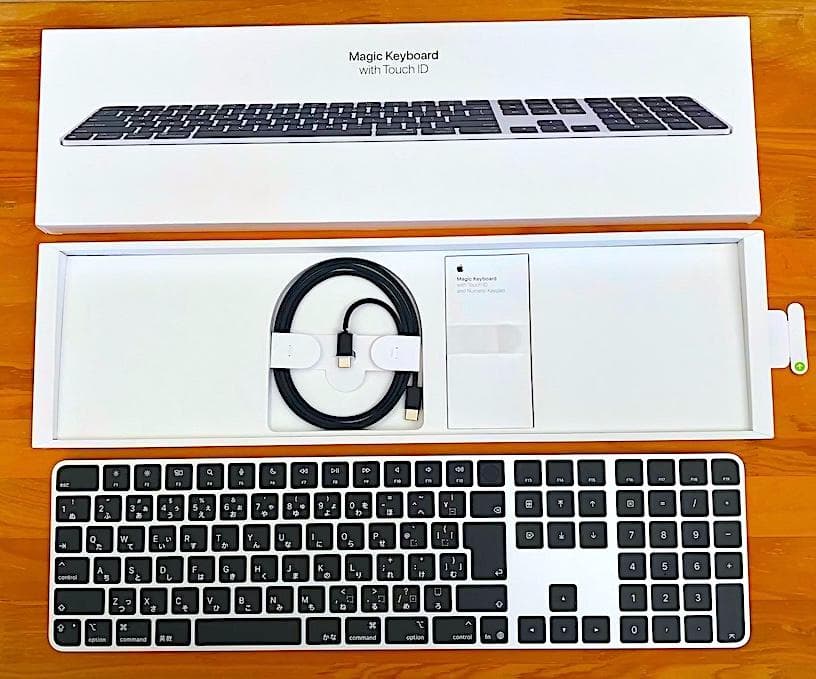 極上品｜USB-C｜Touch ID｜Magic Keyboard｜BLACK