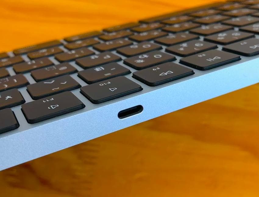 極上品｜USB-C｜Touch ID｜Magic Keyboard｜BLACK